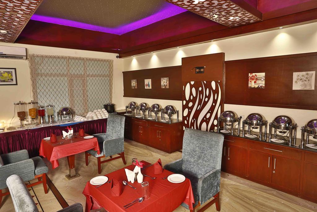 Harshikhar Hotel Bhīm Tāl Extérieur photo