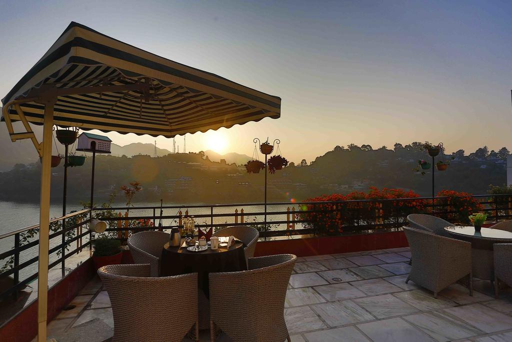 Harshikhar Hotel Bhīm Tāl Extérieur photo