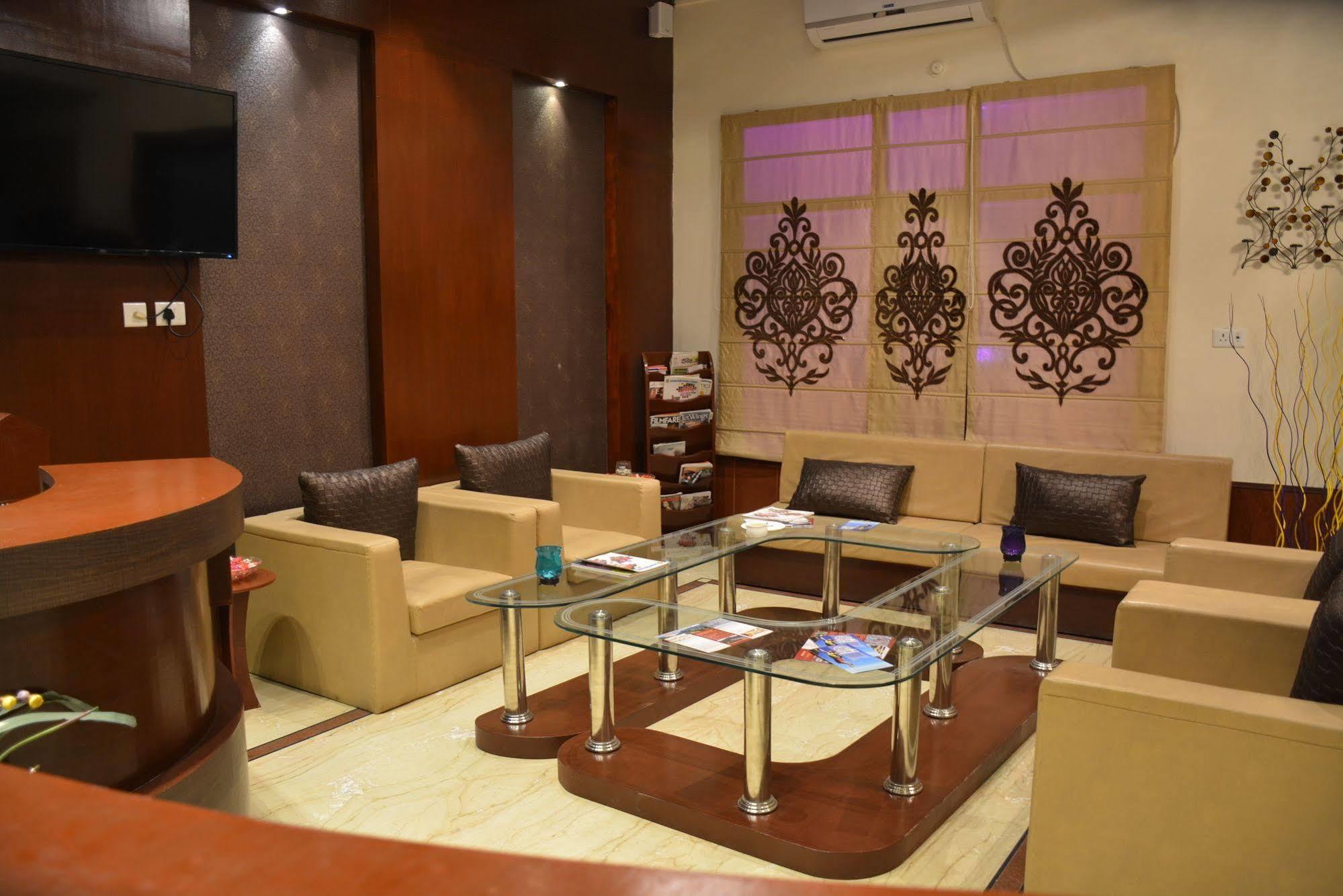 Harshikhar Hotel Bhīm Tāl Extérieur photo