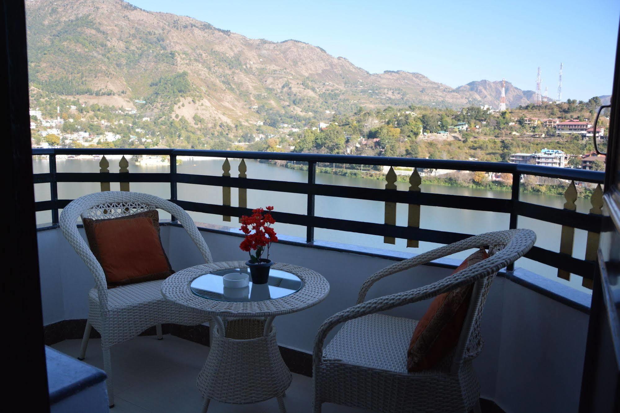Harshikhar Hotel Bhīm Tāl Extérieur photo